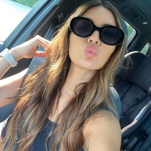 Meet your Posher, Alessandra